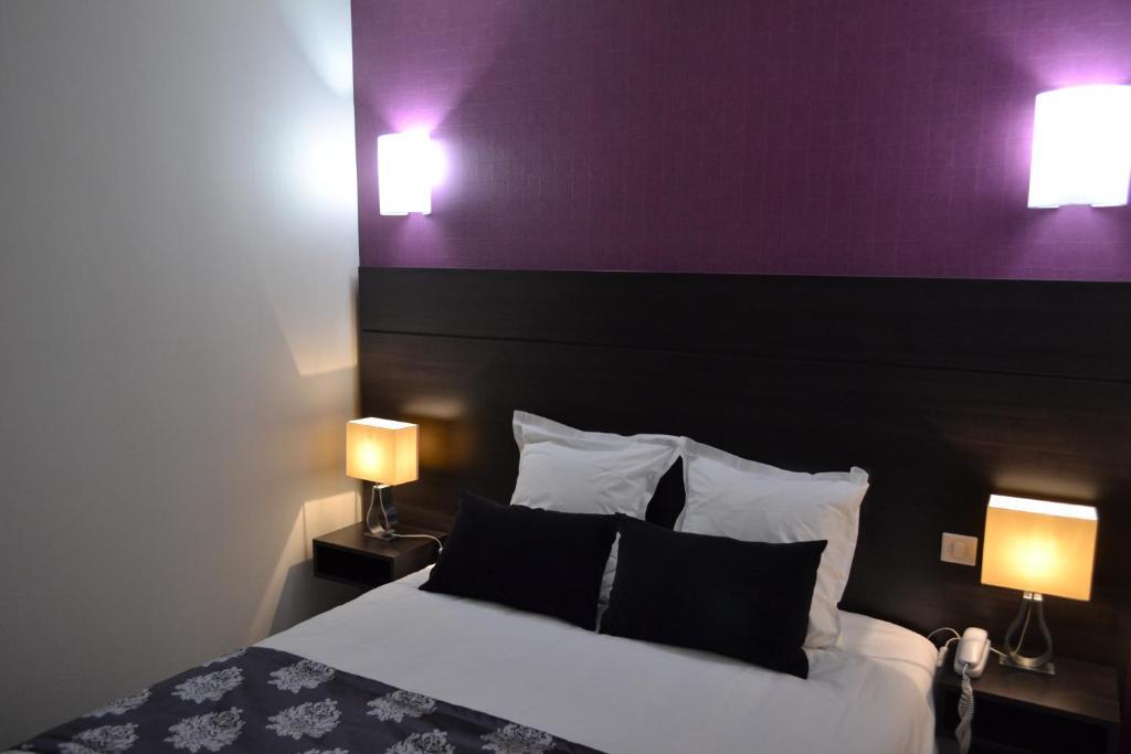 Hotel Le Saint-Jacques Cloyes-sur-le-Loir Exterior foto