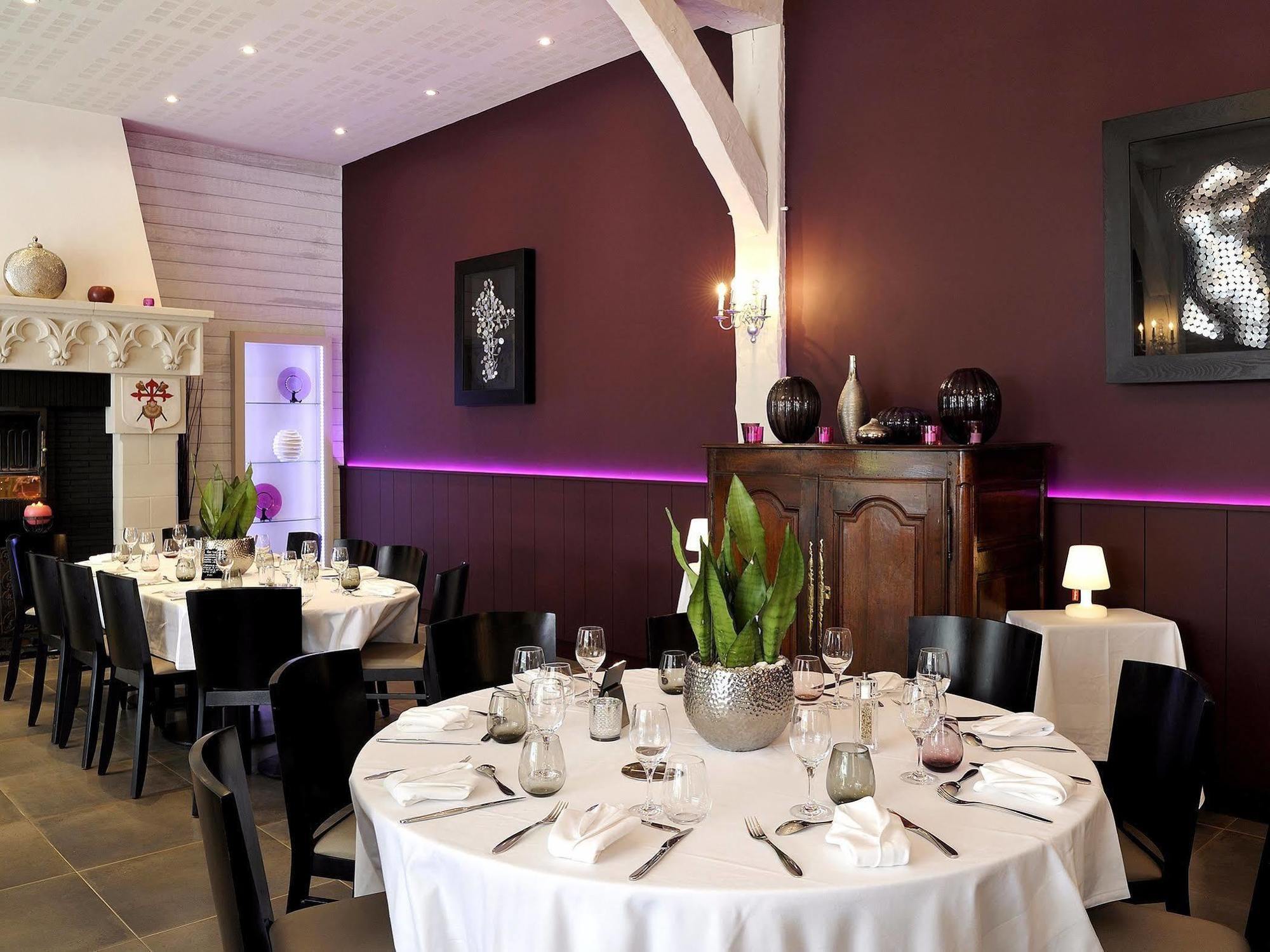 Hotel Le Saint-Jacques Cloyes-sur-le-Loir Exterior foto